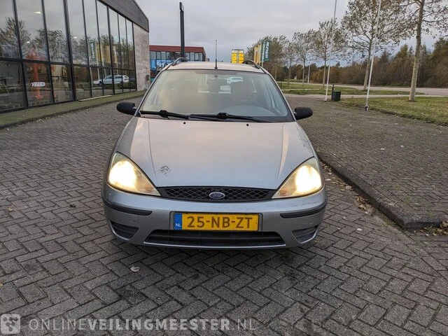 Personenauto ford, focus wagon 1.4-16v centennial, grijs, bouwjaar 23-07-2003 - afbeelding 32 van  33