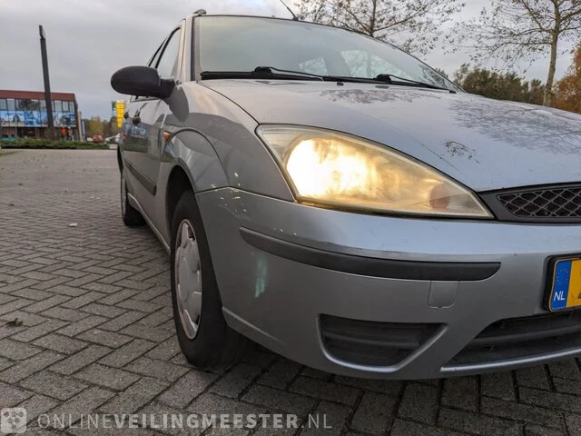 Personenauto ford, focus wagon 1.4-16v centennial, grijs, bouwjaar 23-07-2003 - afbeelding 33 van  33