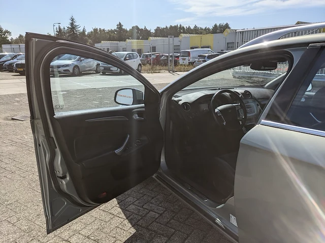 Personenauto ford, mondeo wagon 2.5-20v titanium, grijs, bouwjaar 2007 - afbeelding 2 van  55