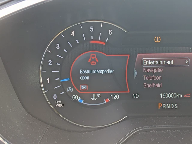 Personenauto, ford, mondeo - afbeelding 16 van  62