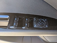 Personenauto, ford, mondeo - afbeelding 21 van  62