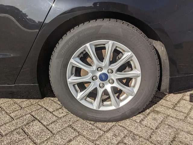 Personenauto, ford, mondeo - afbeelding 43 van  62