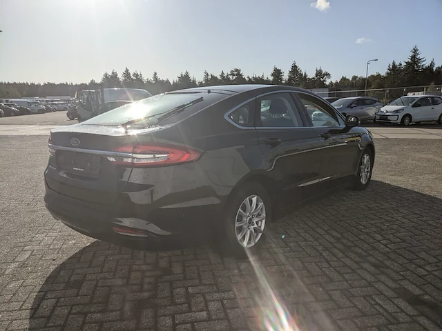 Personenauto, ford, mondeo - afbeelding 56 van  62