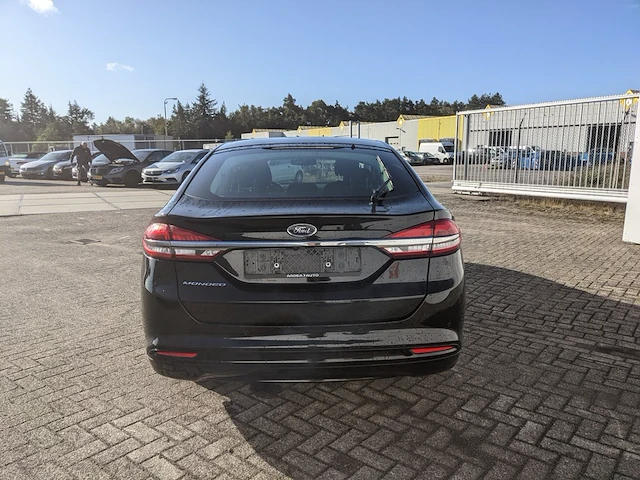 Personenauto, ford, mondeo - afbeelding 60 van  62