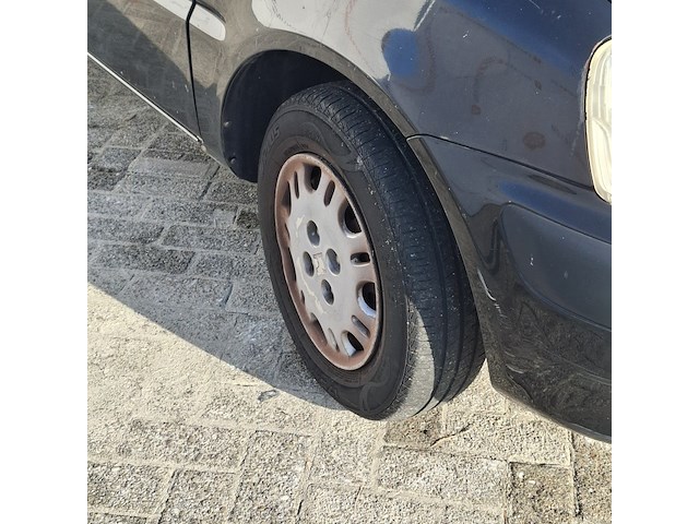 Personenauto honda, logo 1.3i cvt, bouwjaar 2000 - afbeelding 2 van  40