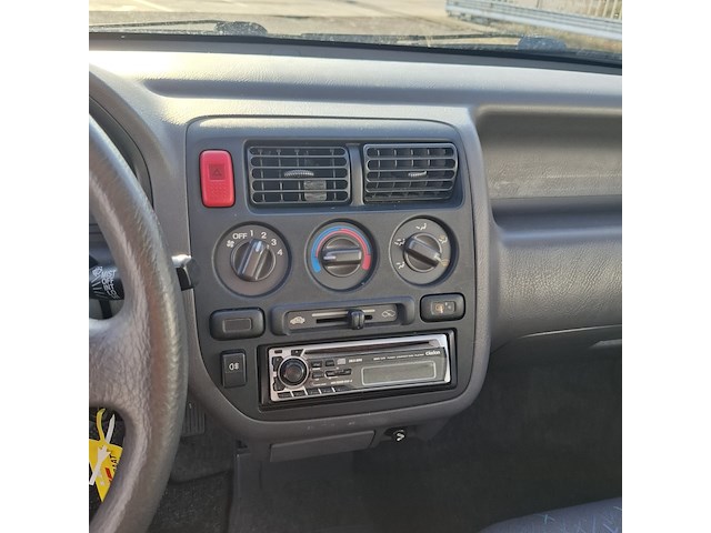 Personenauto honda, logo 1.3i cvt, bouwjaar 2000 - afbeelding 10 van  40