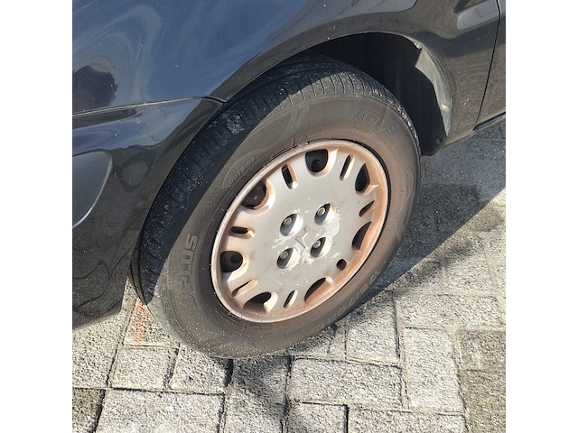 Personenauto honda, logo 1.3i cvt, bouwjaar 2000 - afbeelding 40 van  40