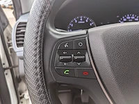 Personenauto hyundai, i20 1.2 hp i-motion, wit, bouwjaar 2015 - afbeelding 9 van  40