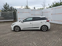 Personenauto hyundai, i20 1.2 hp i-motion, wit, bouwjaar 2015 - afbeelding 40 van  40