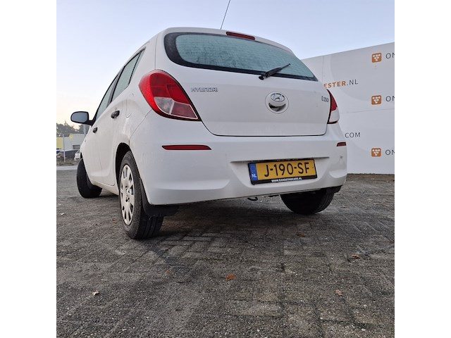 Personenauto, hyundai, i20 1.4, 2012 - afbeelding 10 van  31