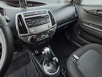 Personenauto, hyundai, i20 1.4, 2012 - afbeelding 18 van  31