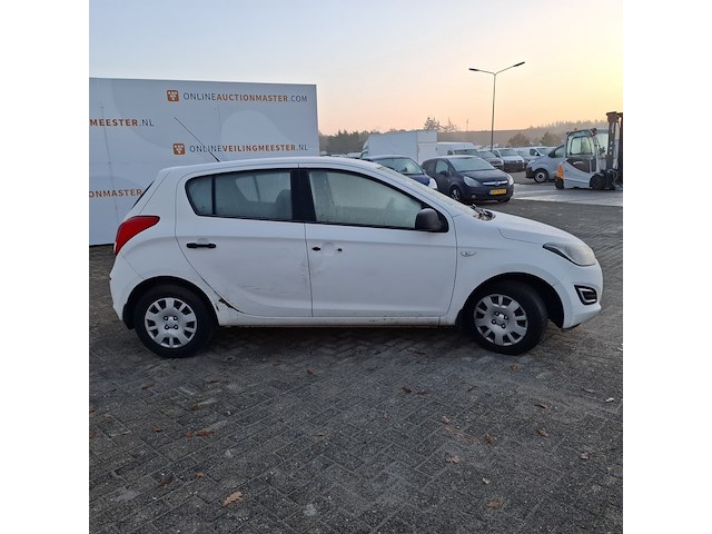 Personenauto, hyundai, i20 1.4, 2012 - afbeelding 26 van  31