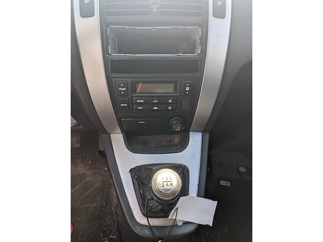 Personenauto hyundai, tucson 2.0i style - afbeelding 7 van  45