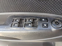 Personenauto hyundai, tucson 2.0i style - afbeelding 14 van  45