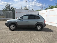 Personenauto hyundai, tucson 2.0i style - afbeelding 45 van  45
