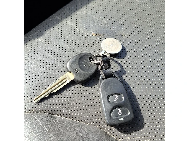 Personenauto hyundai, tucson 2.7i v6, grijs, bouwjaar 2006 - afbeelding 31 van  48