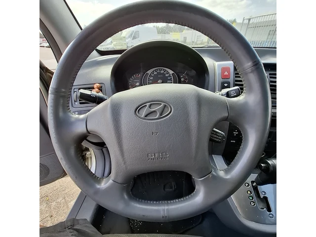 Personenauto hyundai, tucson 2.7i v6 - afbeelding 17 van  48