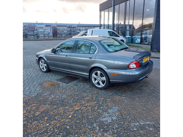 Personenauto, jaguar, x-type 2.2d i4 executive, grijs / chroom, 2009 - afbeelding 2 van  60