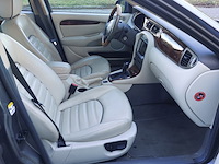 Personenauto, jaguar, x-type 2.2d i4 executive, grijs / chroom, 2009 - afbeelding 17 van  60