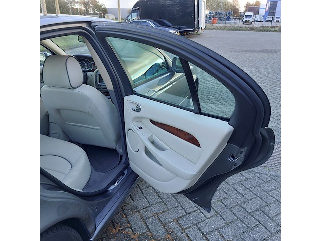 Personenauto, jaguar, x-type 2.2d i4 executive, grijs / chroom, 2009 - afbeelding 20 van  60