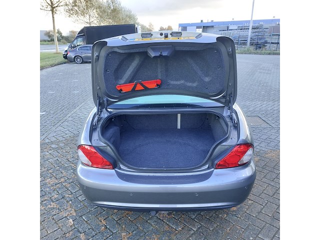 Personenauto, jaguar, x-type 2.2d i4 executive, grijs / chroom, 2009 - afbeelding 27 van  60