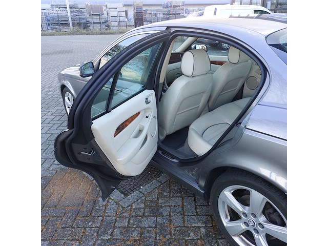 Personenauto, jaguar, x-type 2.2d i4 executive, grijs / chroom, 2009 - afbeelding 31 van  60