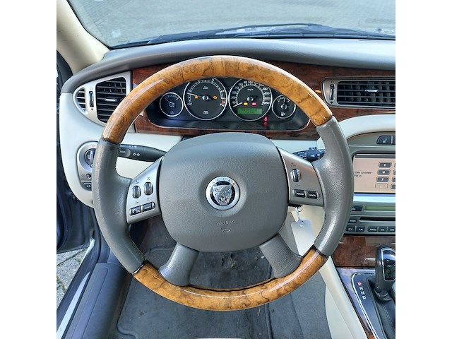 Personenauto, jaguar, x-type 2.2d i4 executive, grijs / chroom, 2009 - afbeelding 41 van  60