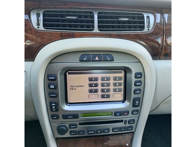 Personenauto, jaguar, x-type 2.2d i4 executive, grijs / chroom, 2009 - afbeelding 46 van  60