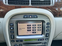 Personenauto, jaguar, x-type 2.2d i4 executive, grijs / chroom, 2009 - afbeelding 46 van  60