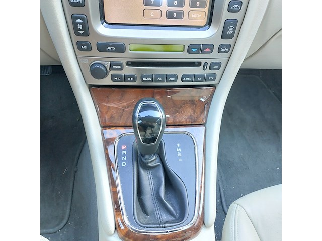 Personenauto, jaguar, x-type 2.2d i4 executive, grijs / chroom, 2009 - afbeelding 47 van  60