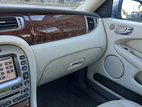 Personenauto, jaguar, x-type 2.2d i4 executive, grijs / chroom, 2009 - afbeelding 49 van  60