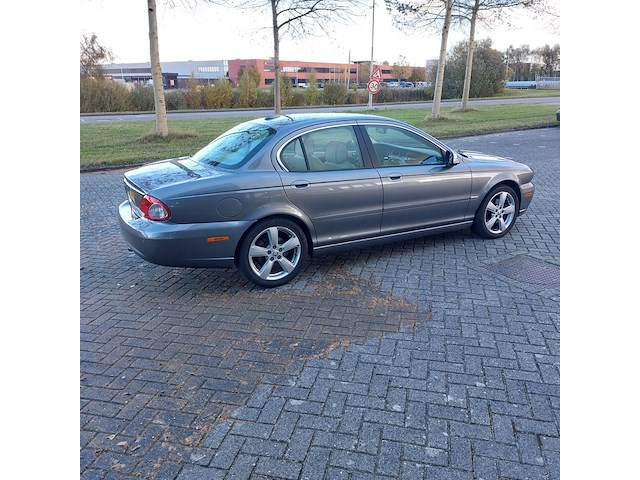 Personenauto, jaguar, x-type 2.2d i4 executive, grijs / chroom, 2009 - afbeelding 58 van  60