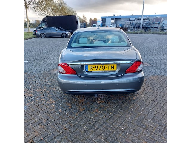 Personenauto, jaguar, x-type 2.2d i4 executive, grijs / chroom, 2009 - afbeelding 60 van  60