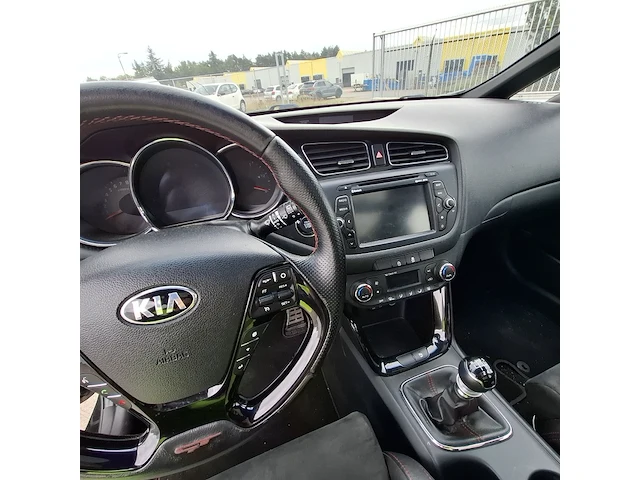 Personenauto kia, cee'd 1.6 gt, zwart, bouwjaar 2013 - afbeelding 5 van  47
