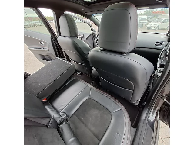 Personenauto kia, cee'd 1.6 gt, zwart, bouwjaar 2013 - afbeelding 16 van  47