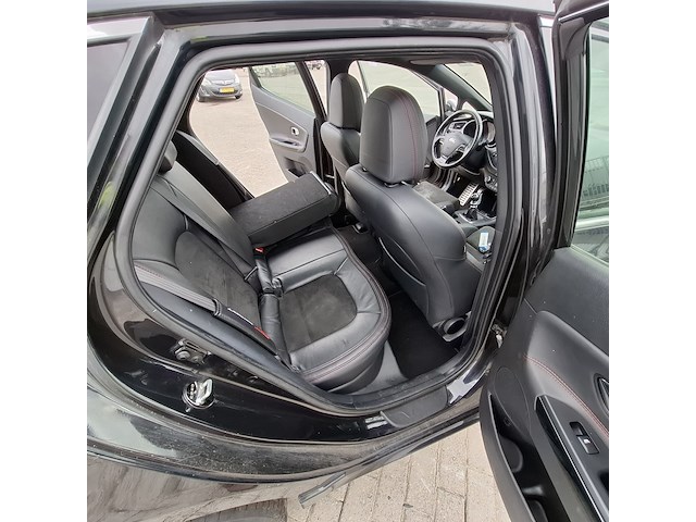 Personenauto kia, cee'd 1.6 gt, zwart, bouwjaar 2013 - afbeelding 15 van  47