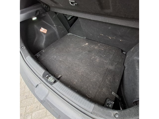 Personenauto kia, cee'd 1.6 gt, zwart, bouwjaar 2013 - afbeelding 40 van  47