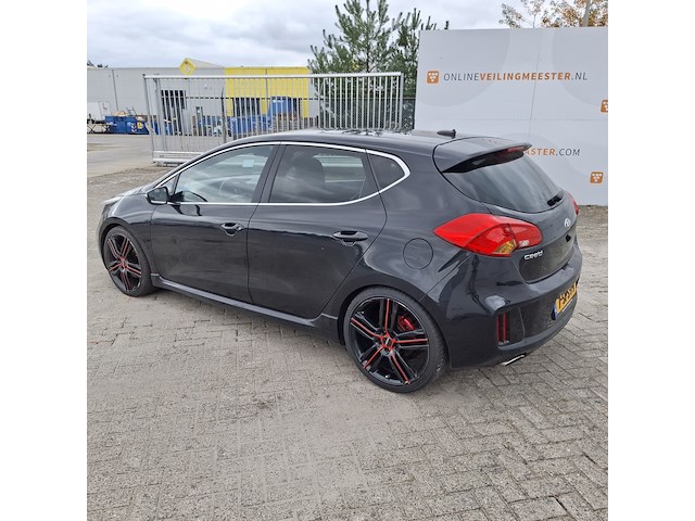 Personenauto kia, cee'd 1.6 gt, zwart, bouwjaar 2013 - afbeelding 46 van  47