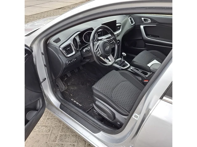 Personenauto kia, ceed, bouwjaar 2018 - afbeelding 2 van  46