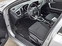 Personenauto kia, ceed, bouwjaar 2018 - afbeelding 2 van  46