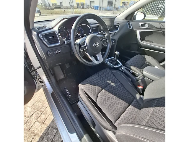 Personenauto kia, ceed, bouwjaar 2019 - afbeelding 4 van  42