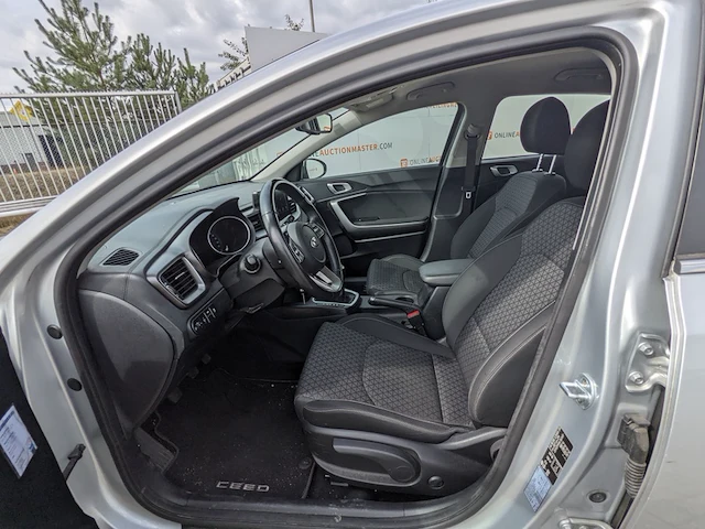 Personenauto kia, ceed, bouwjaar 2019 - afbeelding 4 van  54