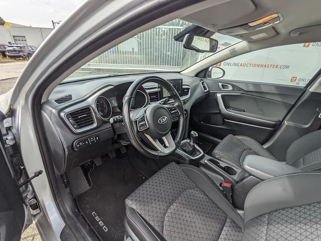 Personenauto kia, ceed, bouwjaar 2019 - afbeelding 5 van  54