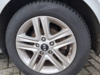 Personenauto, kia, ceed - afbeelding 13 van  49