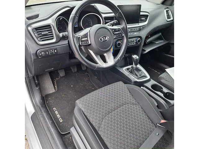 Personenauto, kia, ceed - afbeelding 15 van  49
