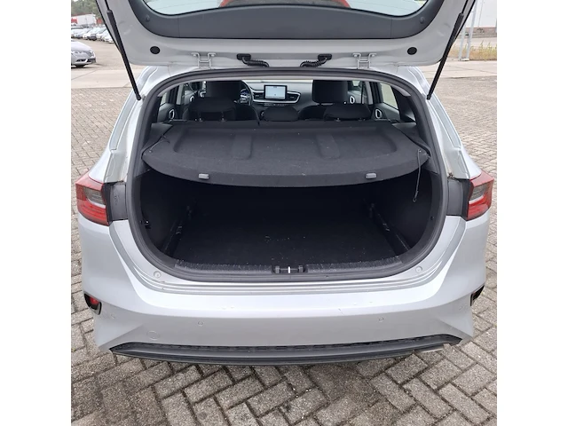 Personenauto, kia, ceed - afbeelding 32 van  49