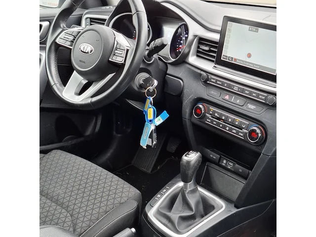 Personenauto, kia, ceed - afbeelding 36 van  49