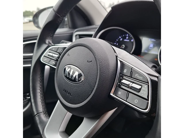 Personenauto, kia, ceed - afbeelding 38 van  49