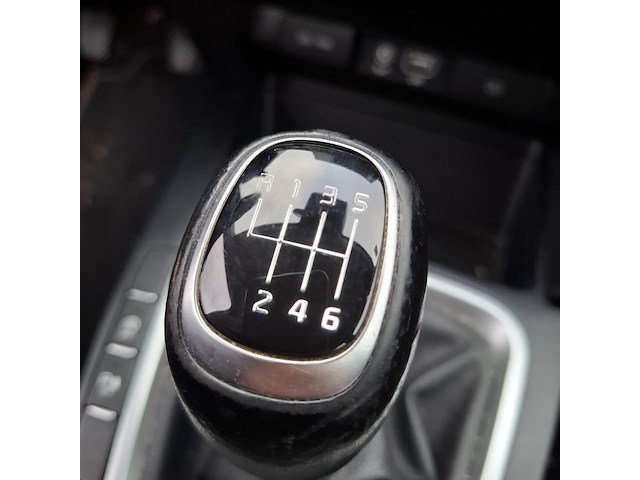 Personenauto, kia, ceed - afbeelding 19 van  45