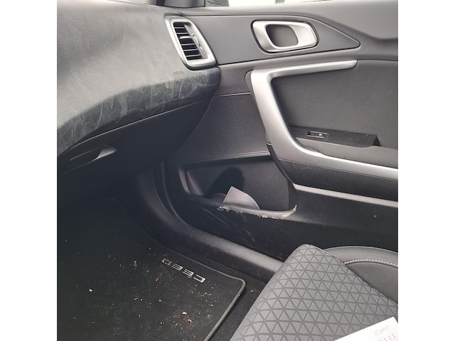 Personenauto, kia, ceed - afbeelding 20 van  45